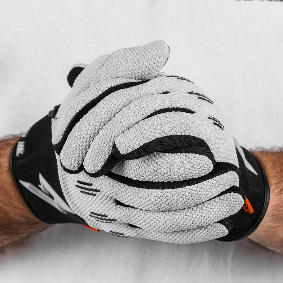 Trax Glove