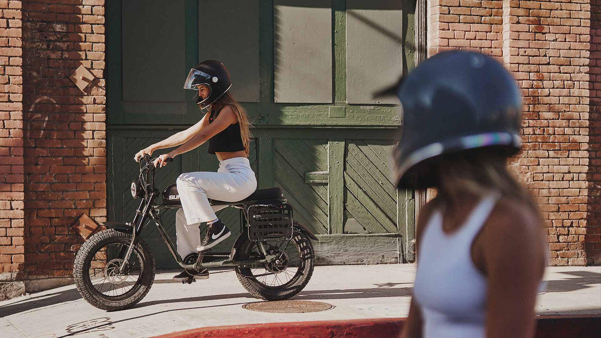 Electric motorcycle helmet online