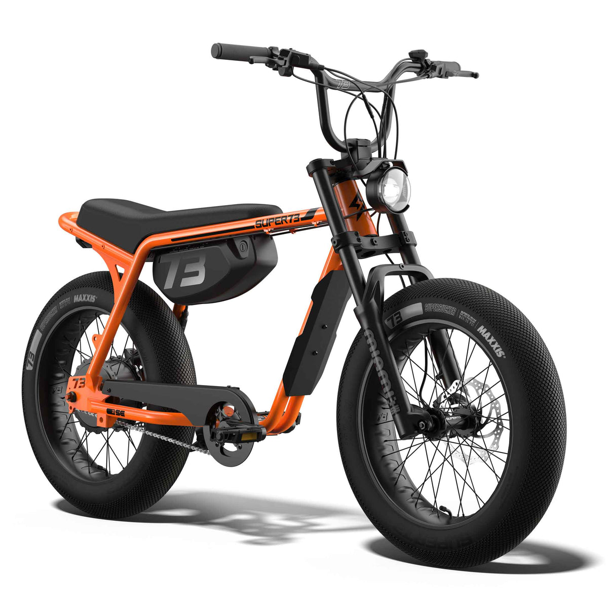 25YM_ZSE_FrontHero_orange_d733
