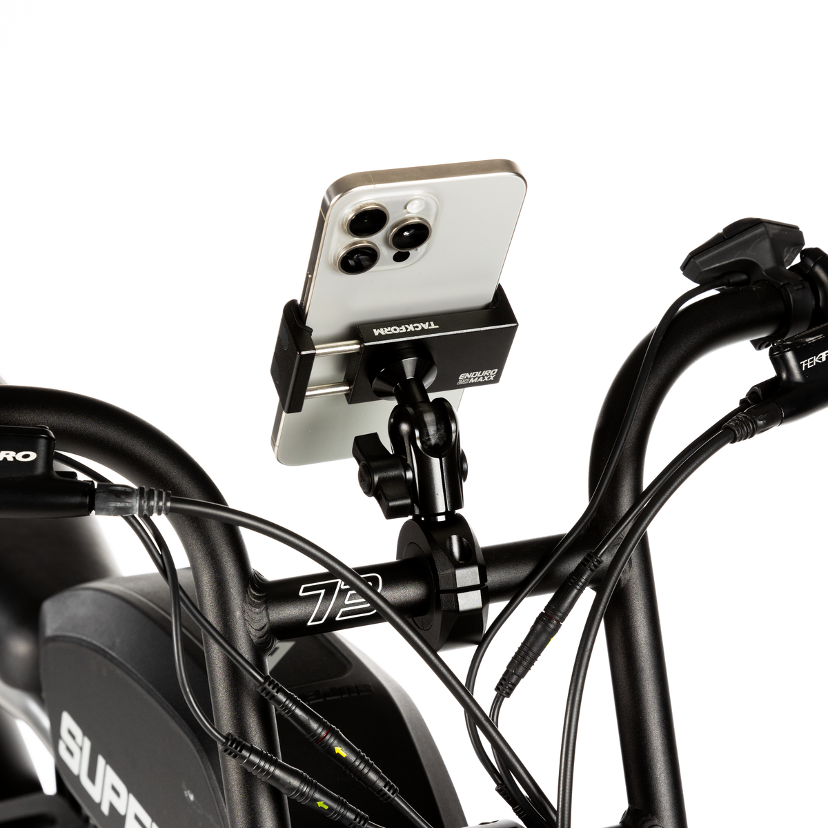 20MAXX Phone Mount on bike