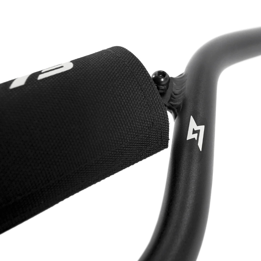 Detail view of Tracker Mid Rise Handlebar